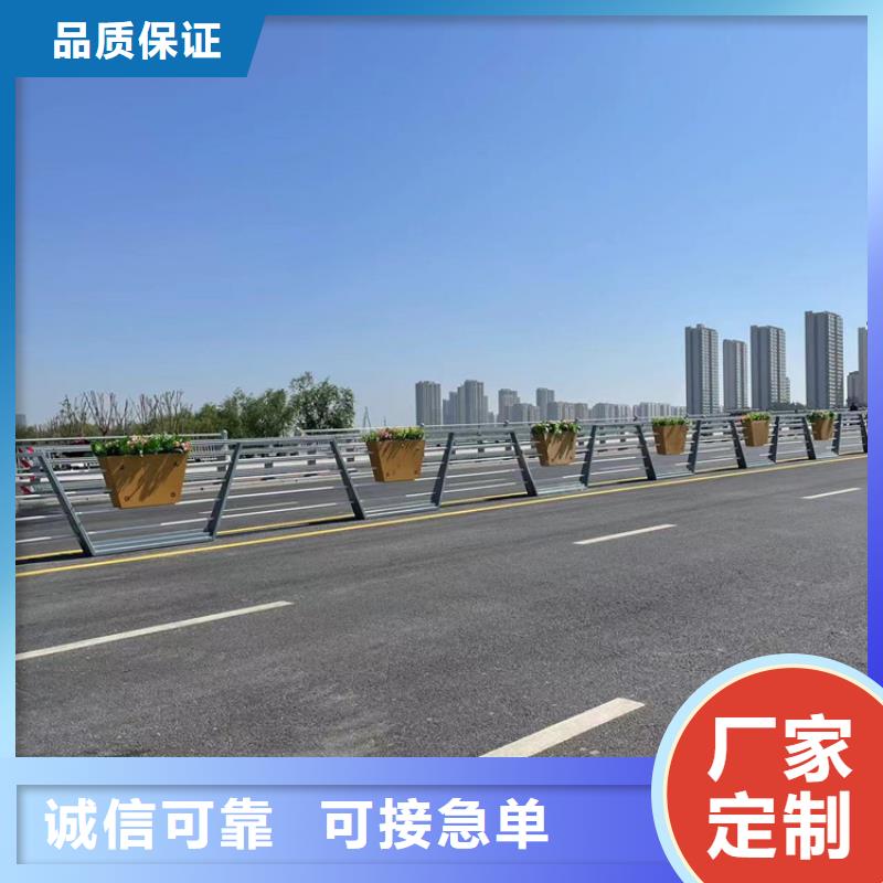 热镀锌喷塑钢板立柱、热镀锌喷塑钢板立柱生产厂家_规格齐全