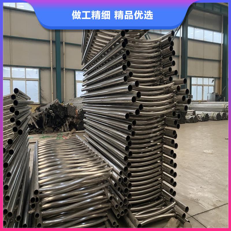 高铁护栏款式多样