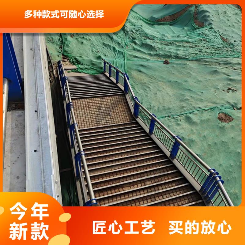 
Q345B防撞护栏立柱公司地址