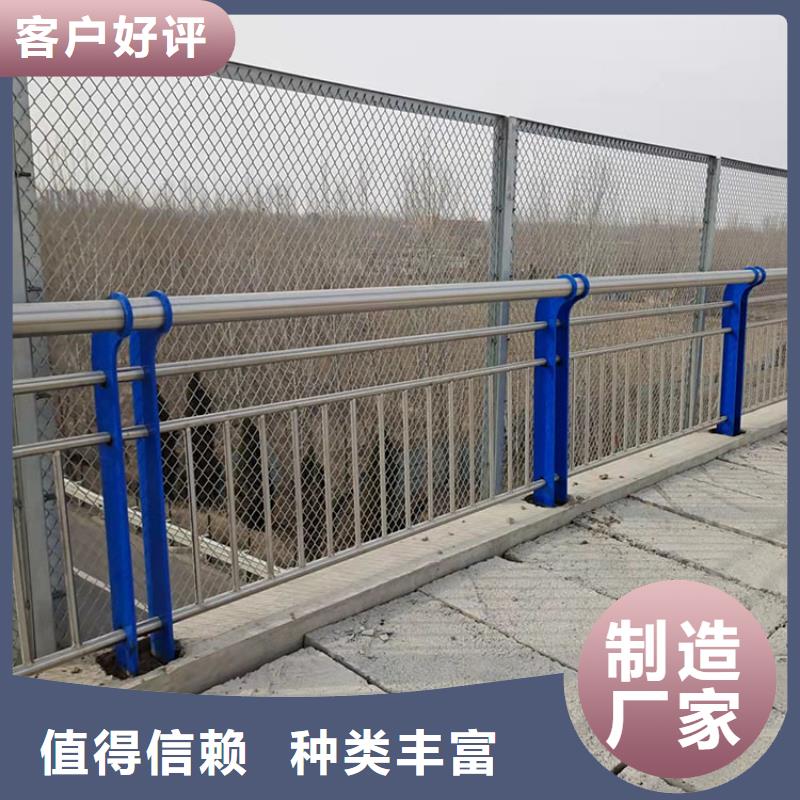 选购不锈钢景观仿木纹栏杆可按需定制