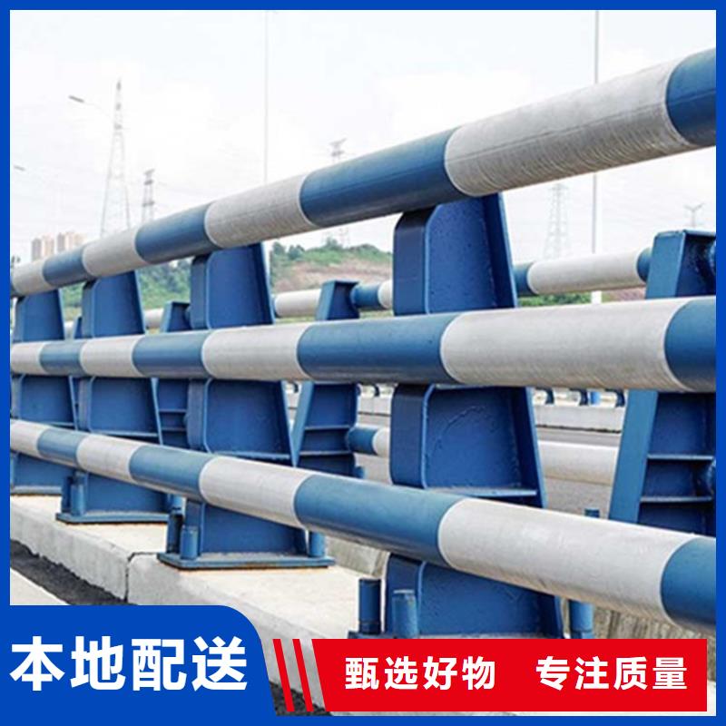 优质的不锈钢景观仿木纹栏杆供货商
