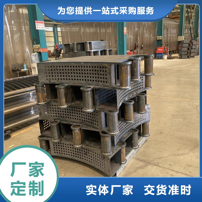 不锈钢复合管道路护栏-不锈钢复合管道路护栏欢迎您
