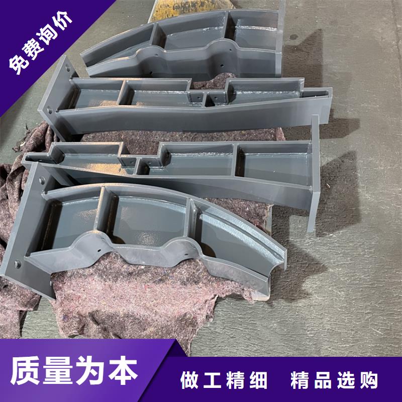 防撞护栏上的钢管栏杆-防撞护栏上的钢管栏杆专业生产