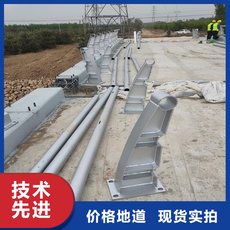 不锈钢桥梁防护栏杆生产厂商