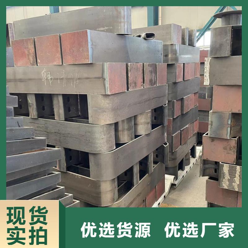 道路防撞护栏_道路隔离栏同行低价