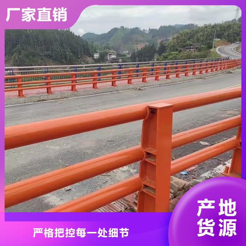 桥上的防撞护栏低于市场价