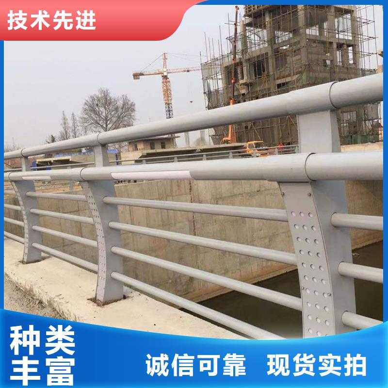 优选：钢板立柱生产厂家