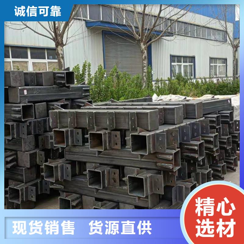 桥梁护栏坚固耐用