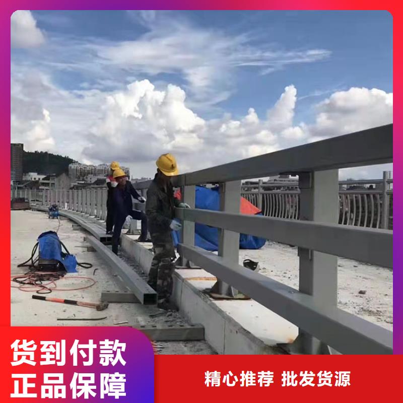 河道防撞栏杆欢迎来厂考察