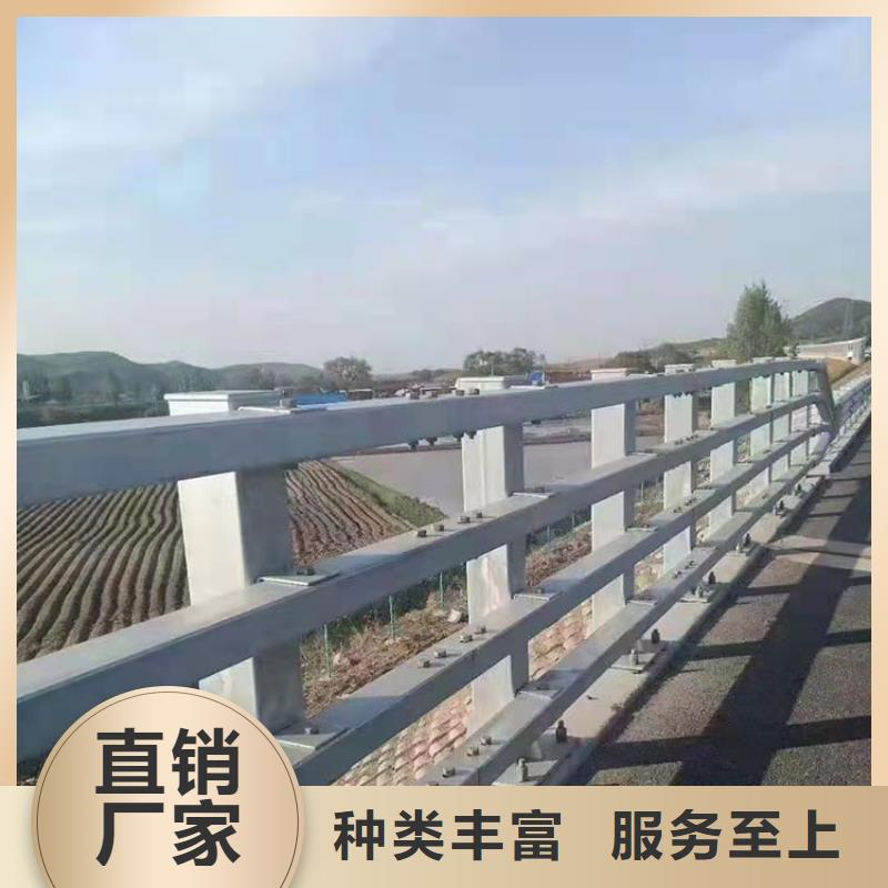 热镀锌喷塑防撞钢管护栏完善的生产设备