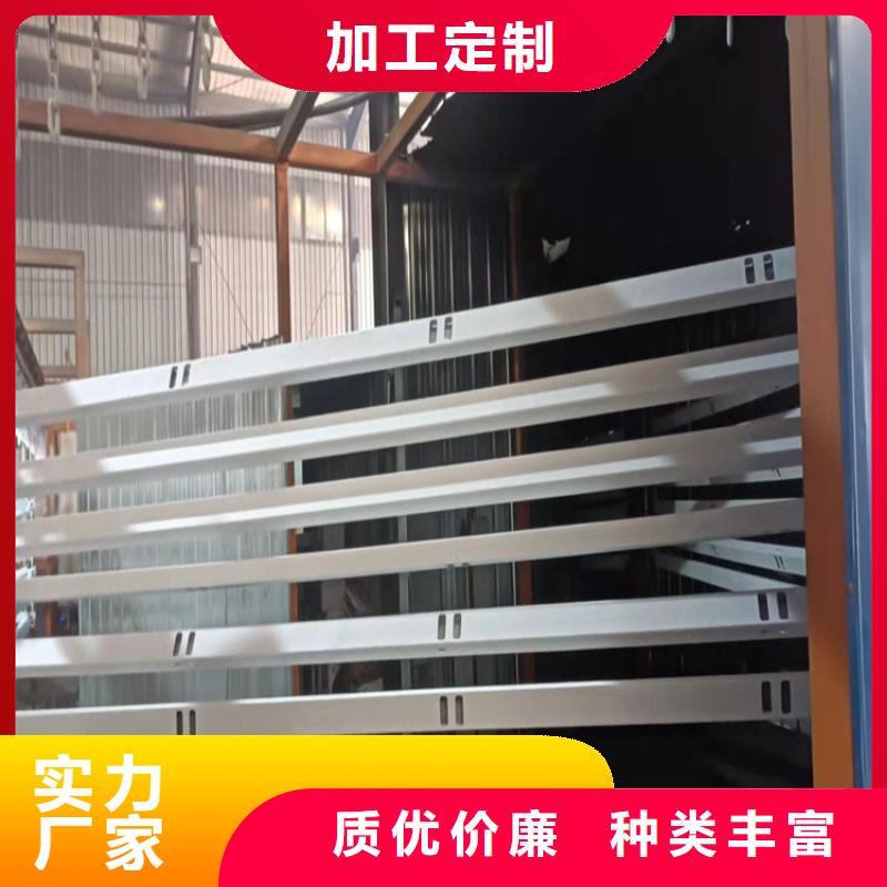 灯箱栏杆厂家在什么位置