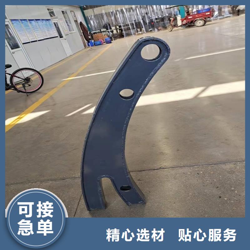 Q355B防撞立柱严把质量关