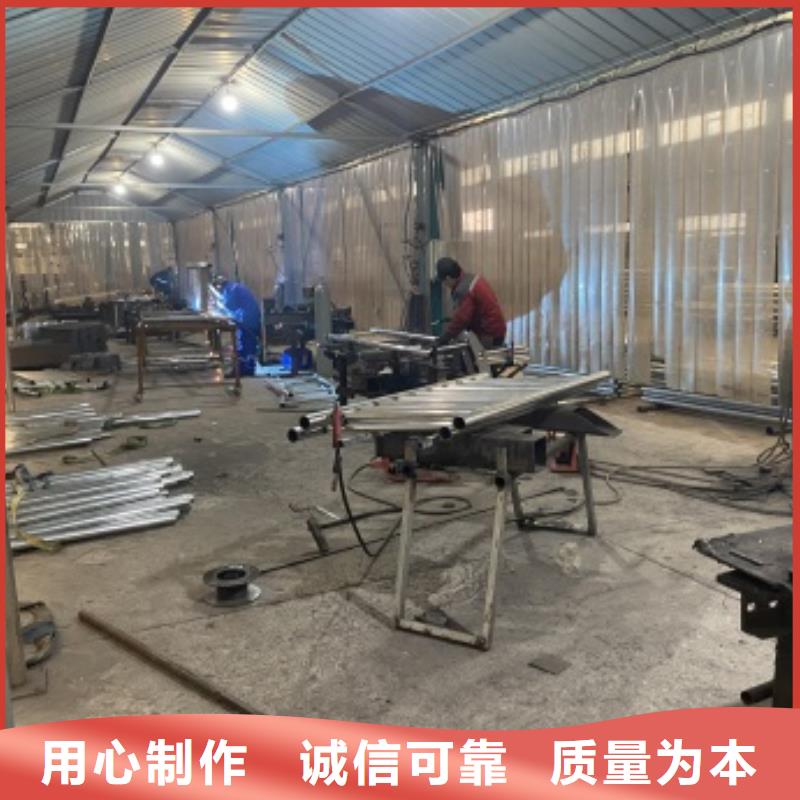 维吾尔自治区金属梁柱式路侧防撞护栏规范和标准