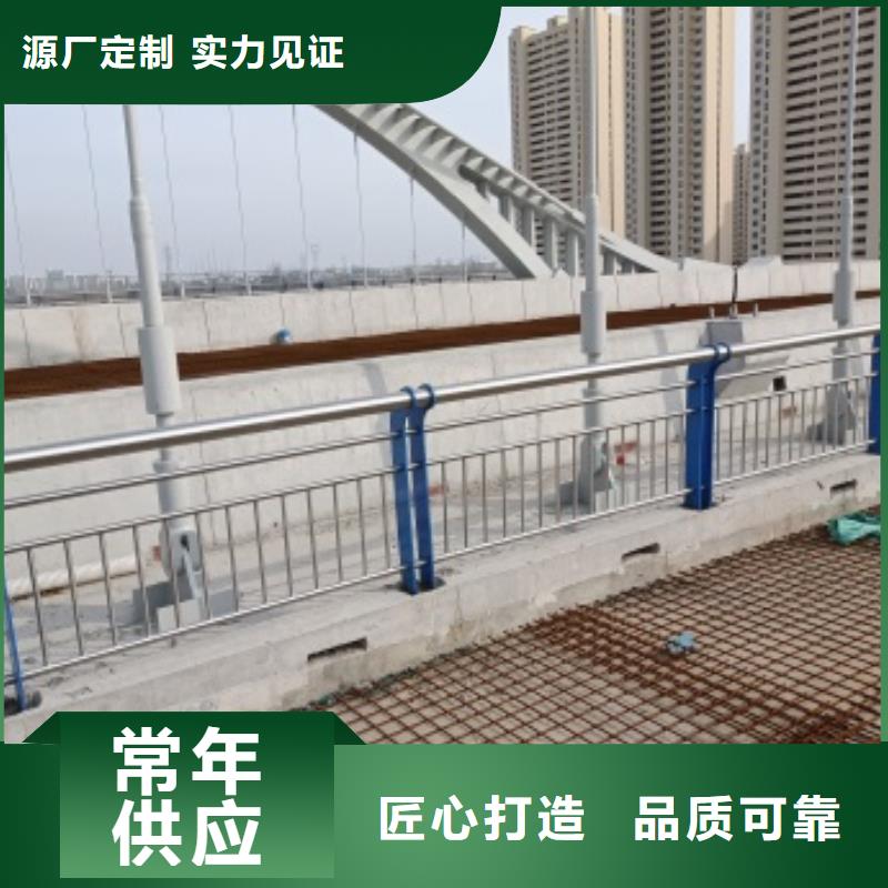 买三横梁防撞护栏请到三横梁防撞护栏厂家