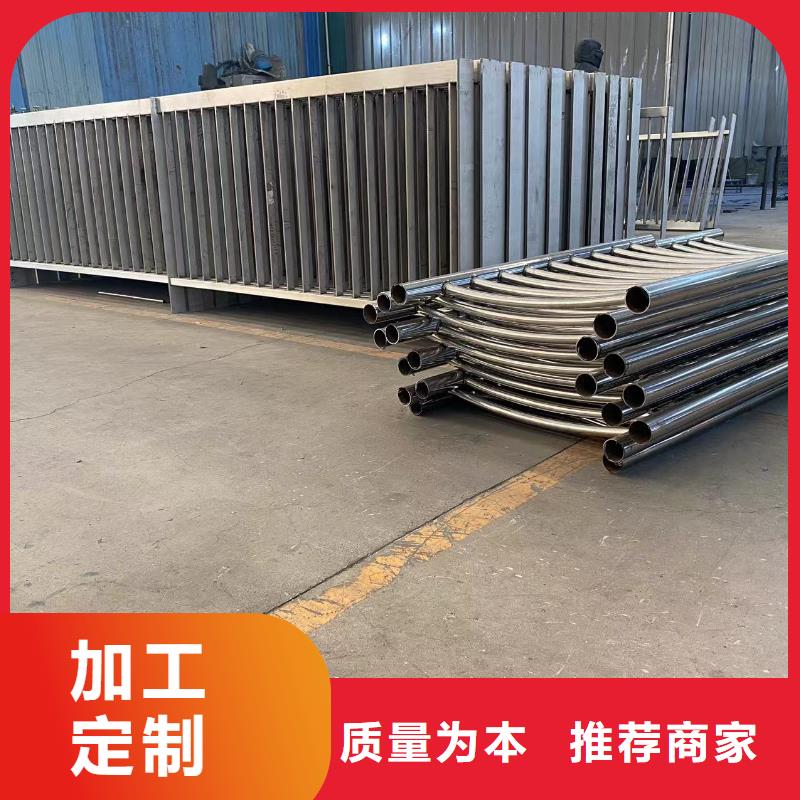 买三横梁防撞护栏请到三横梁防撞护栏厂家