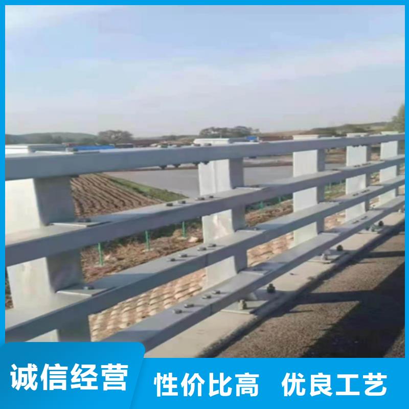 桥梁灯光防撞护栏质高价优
