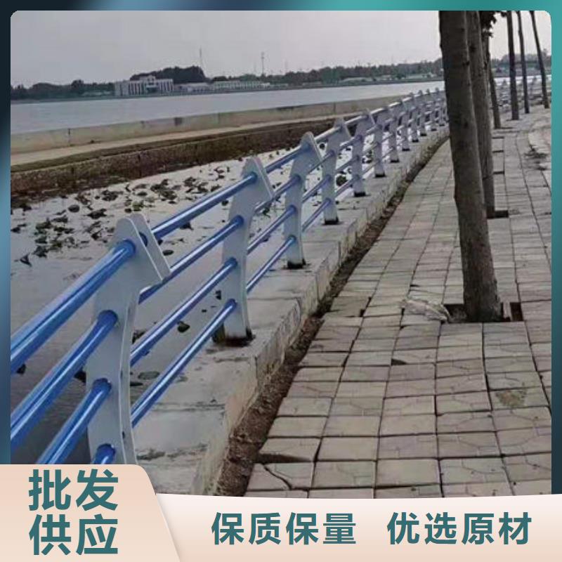 支持定制的护栏钢板立柱生产厂家