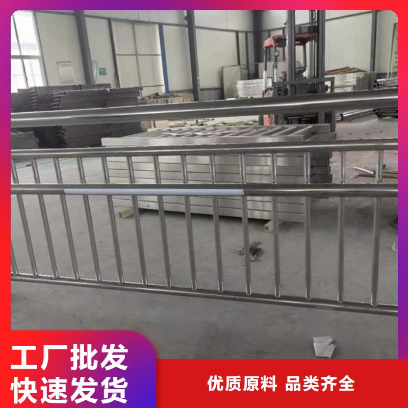 不锈钢桥梁防撞护栏10年生产厂家