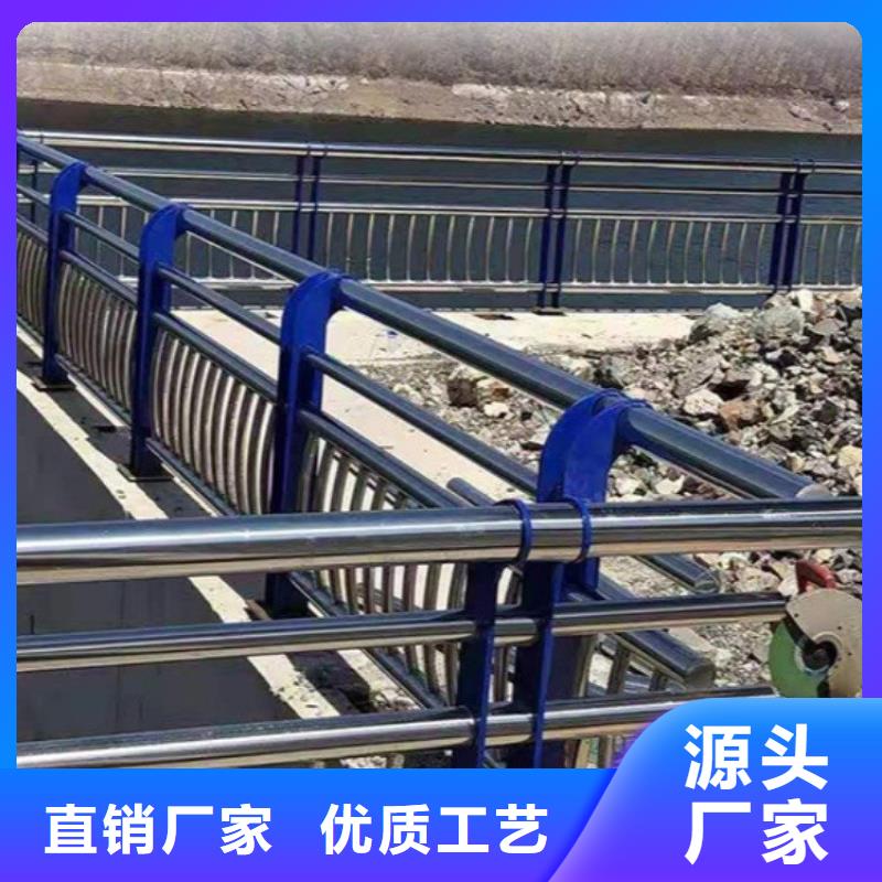 桥梁上护栏款式多样