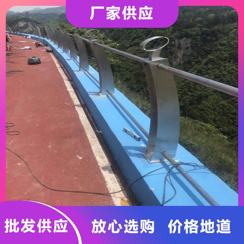 桥梁护栏钢板立柱造型美观高强度