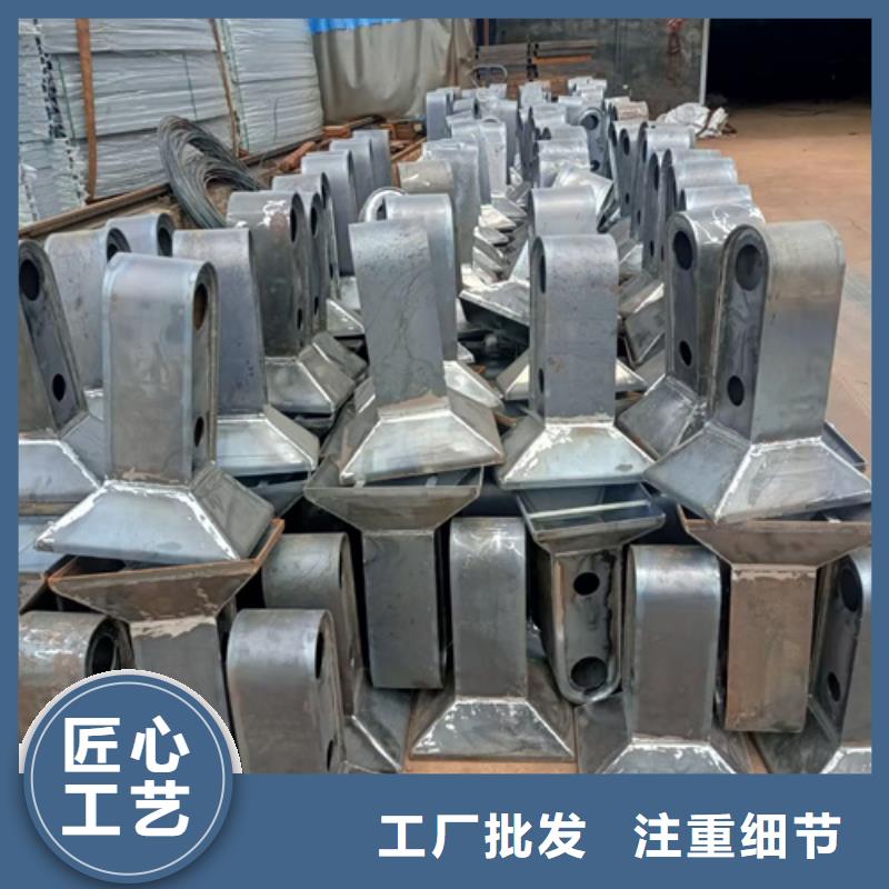 公路防撞护栏立柱规格齐全靠谱厂家规格齐全