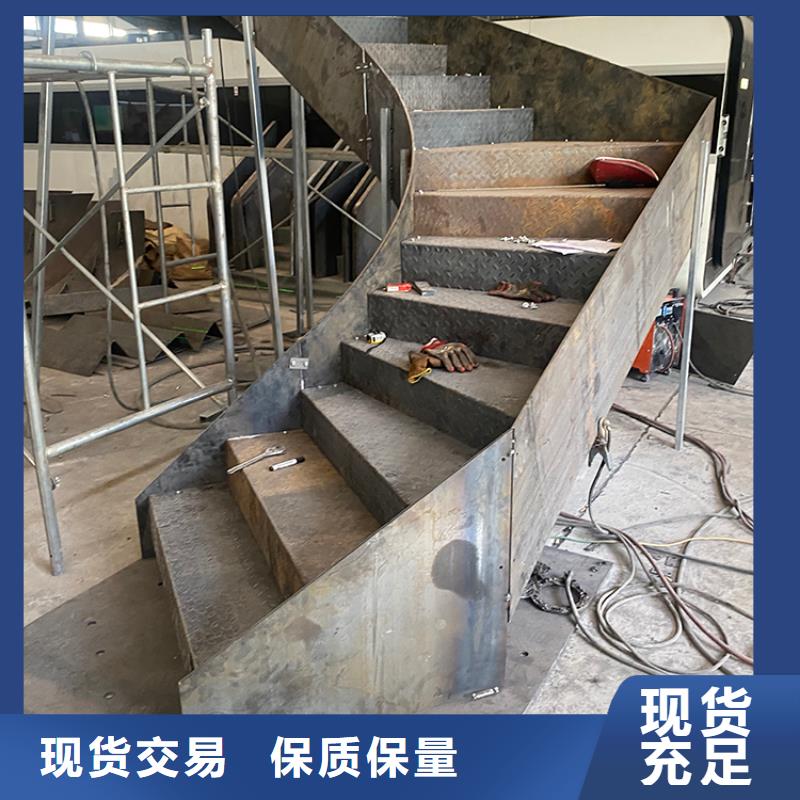 售楼处旋转楼梯尺寸选择