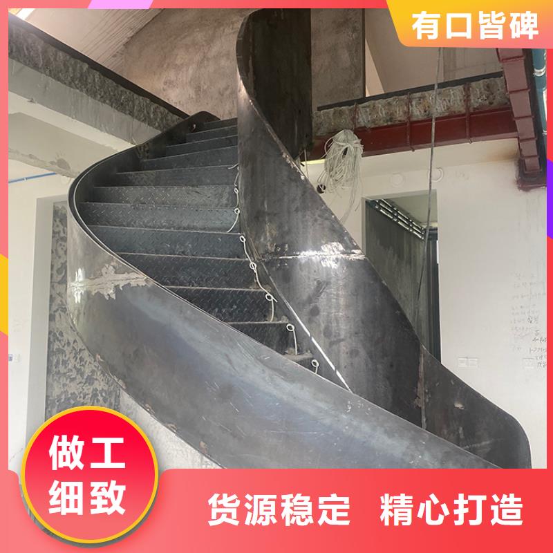 复式室内中柱旋转楼梯制作工艺展示