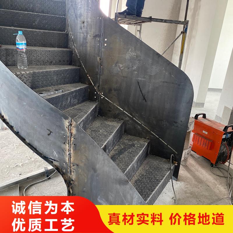 现代旋转楼梯实力雄厚