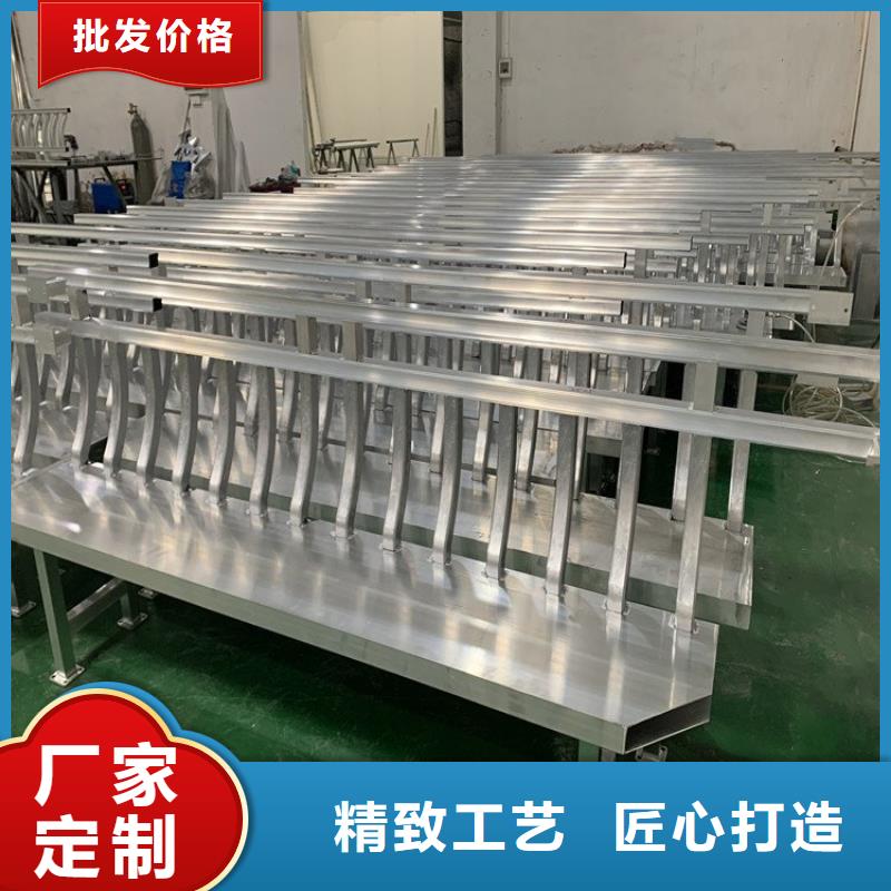 铝代木铝合金回廊安装