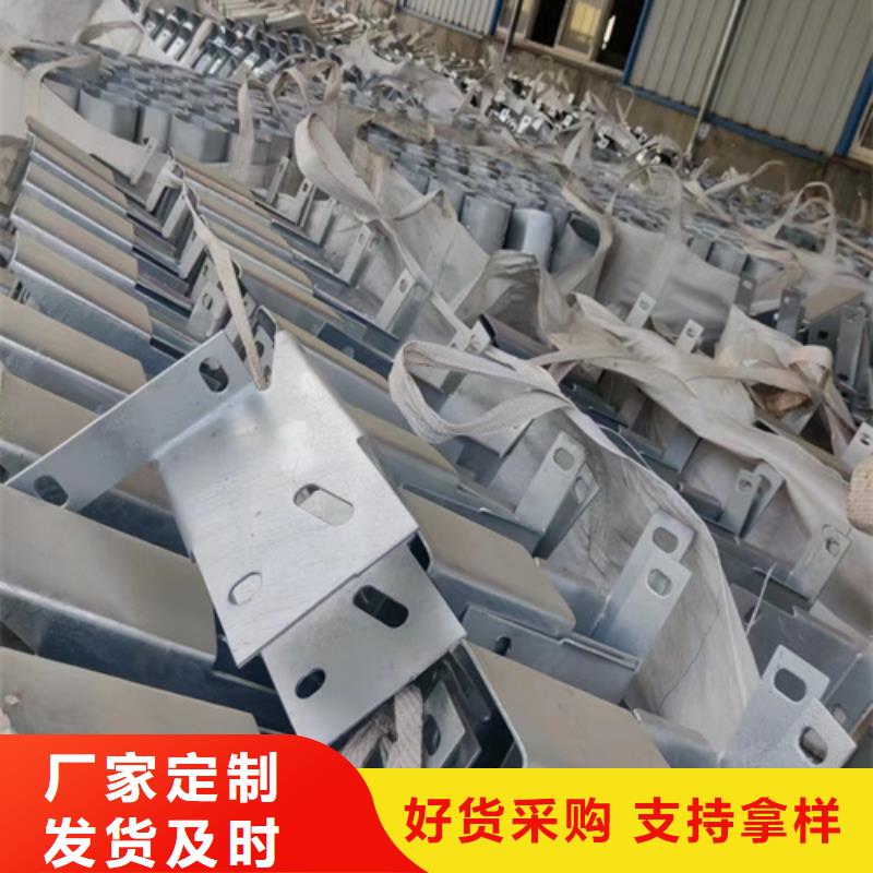 波形梁钢护栏板厂家

