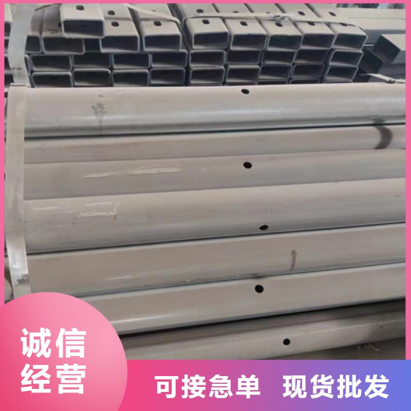 批发Gr-C-4E波形梁钢护栏的生产厂家