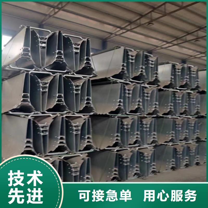 Gr-B-4E波梁钢护栏_您的要求是我们的追求