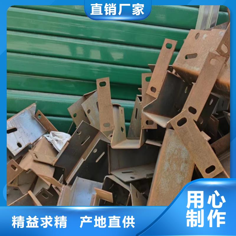 金属梁柱式护栏
资质齐全