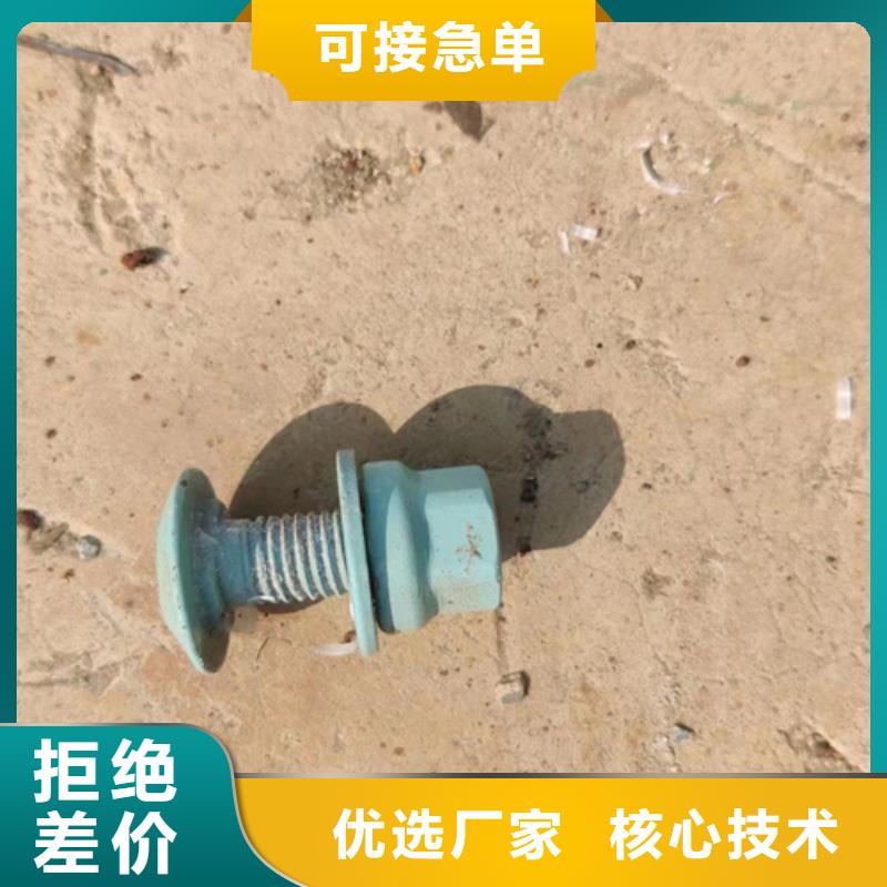 三横梁桥梁护栏每公里多少钱？