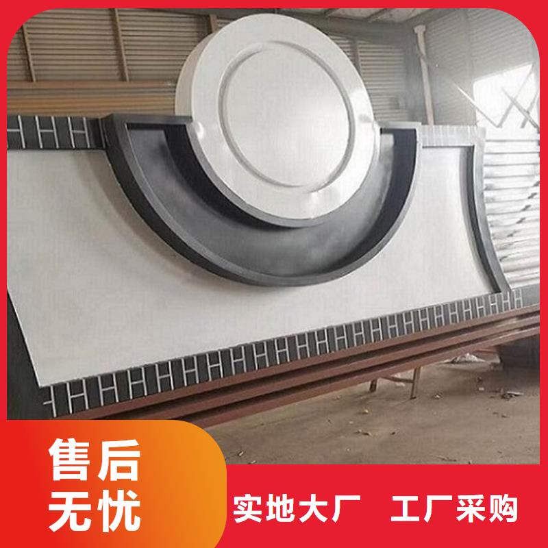 太阳能宣传栏灯箱来厂考察