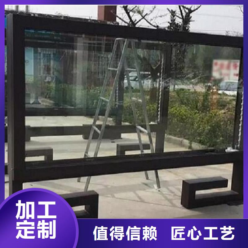 立柱式灯箱生产厂家现货直供价格优