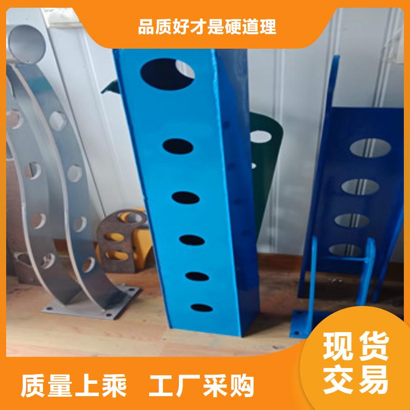 不锈钢复合管栏杆,公路防撞护栏我们更专业