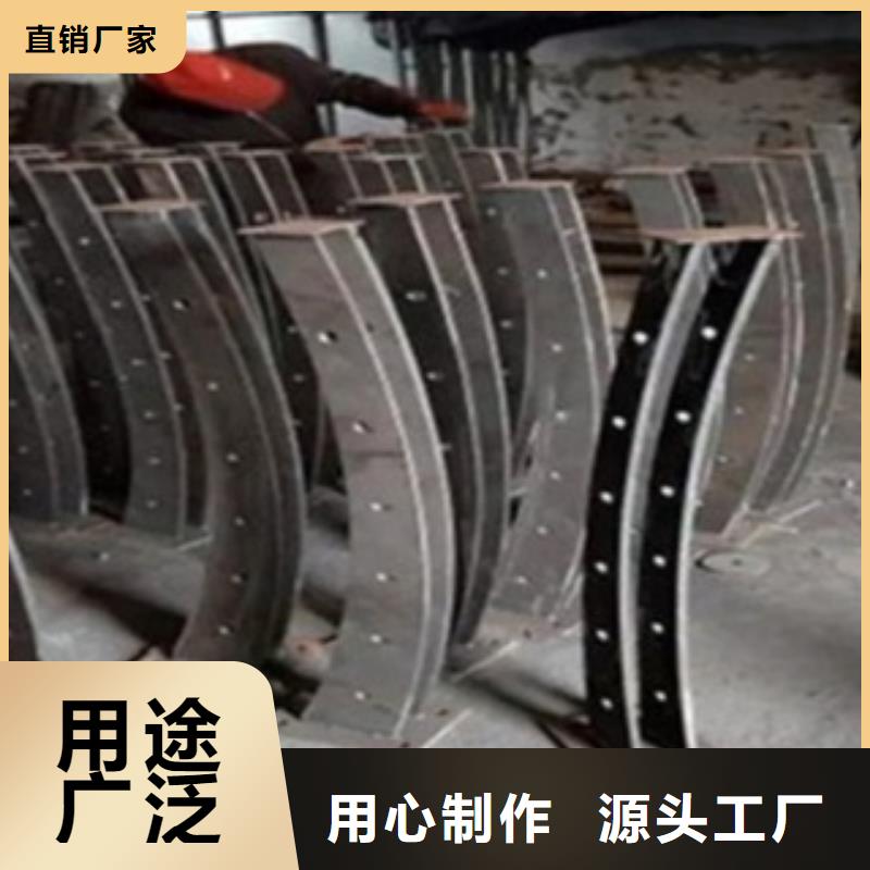 不锈钢复合管护栏防撞立柱厂家拥有先进的设备